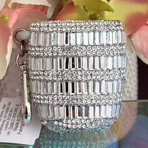 🆕💍 BATH & BODY WORKS “BAGUETTE GEMSTONES” POCKETBAC SANITIZER HOLDER. BRAND NEW